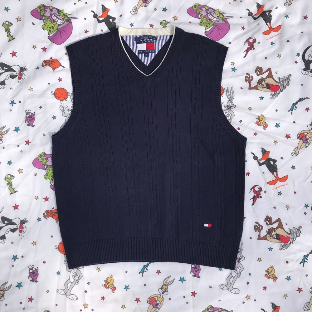 (SOLD) ‼️ Vintage 90’s Tommy Hilfiger sweater vest